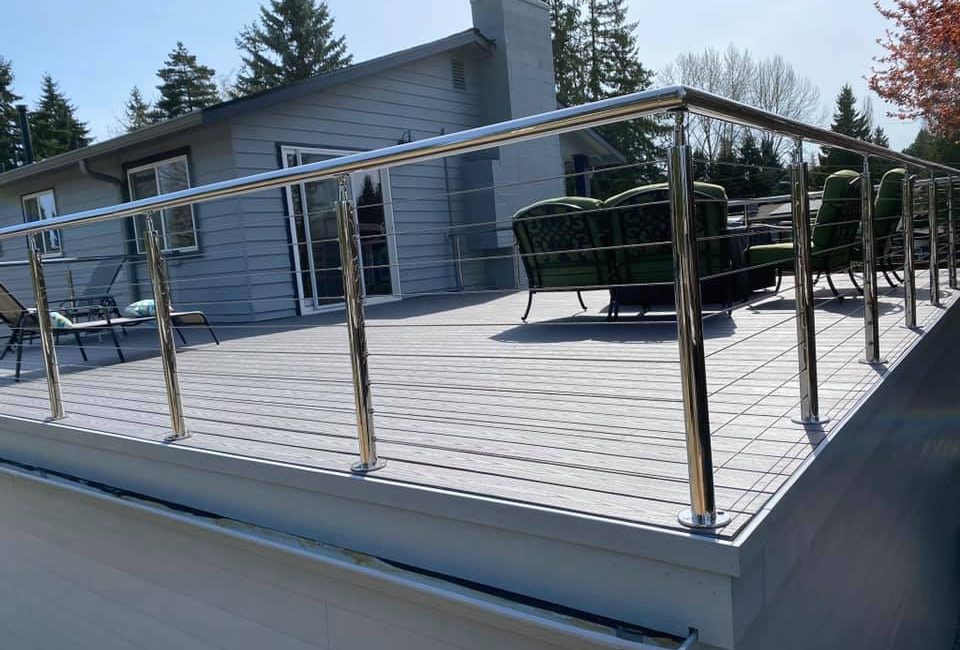 The deck on the roof, Garage with deck on the top